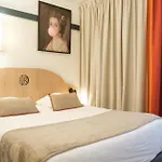 A L'hôtel Des Roys 3*