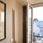 A L'hôtel Des Roys 3*