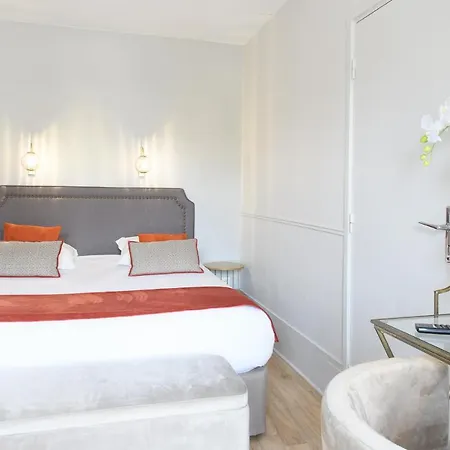 A L'hotel Des Roys Hotell 3*