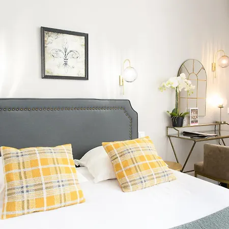 A L'hotel Des Roys Hotell Versailles