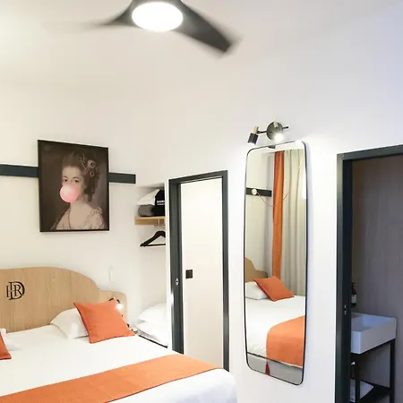 A L'hotel Des Roys 3* Versailles