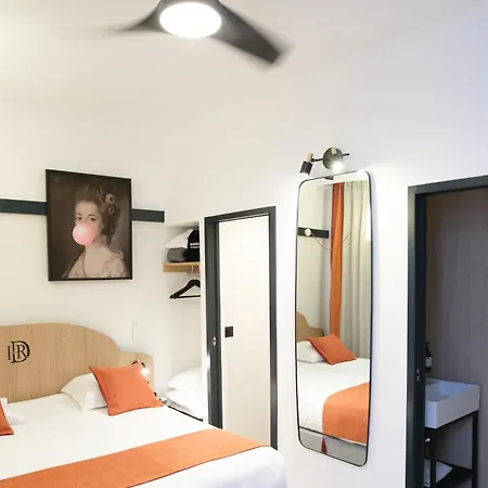 A L'hotel Des Roys 3* Versailles