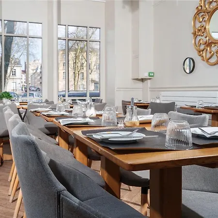 A L'hotel Des Roys Hotel 3*