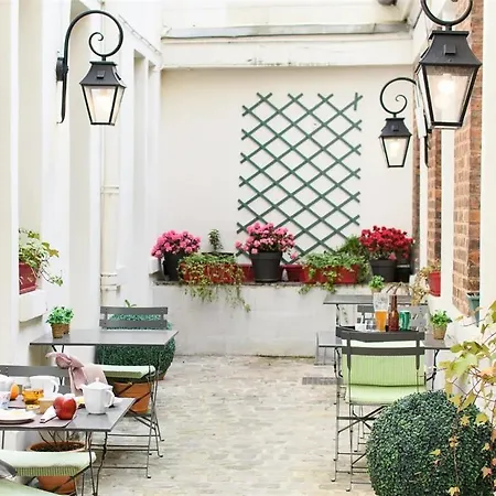 A L'hotel Des Roys Hotel Versalles