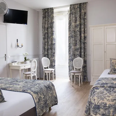 A L'hôtel Des Roys 3*