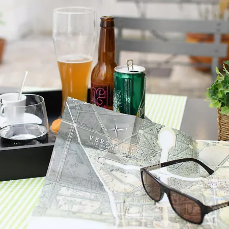 A L'hotel Des Roys 3* Versalles