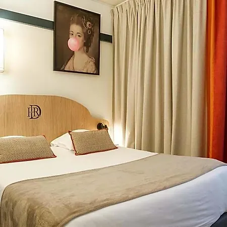 A L'hotel Des Roys 3*