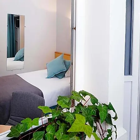 Ξενοδοχείο A L'hotel Des Roys 3*