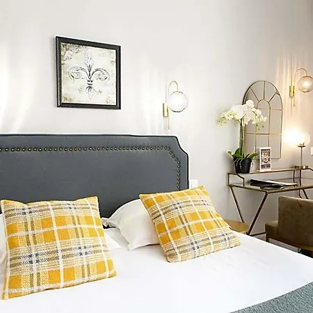 A L'hotel Des Roys Ξενοδοχείο Βερσαλλίες