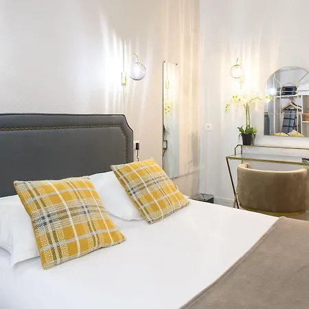 A L'hôtel Des Roys Hotel