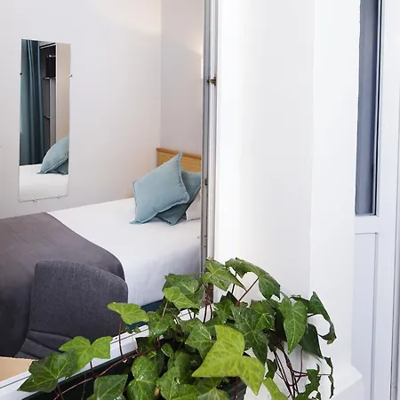 A L'hôtel Des Roys 3*