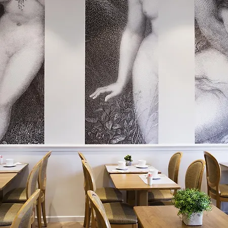 Hotell A L'hotel Des Roys 3*