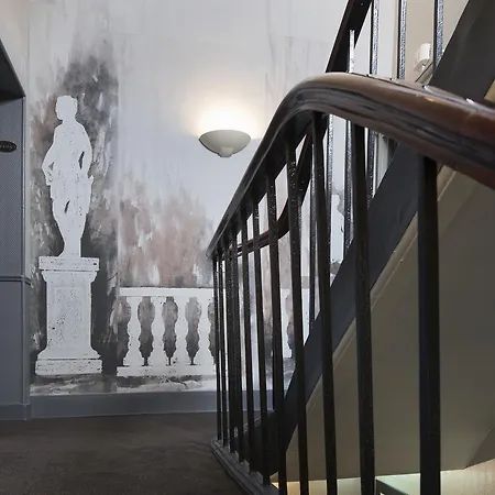 A L'hotel Des Roys Hotell Versailles