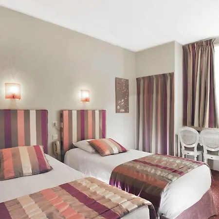 A L'hôtel Des Roys 3*