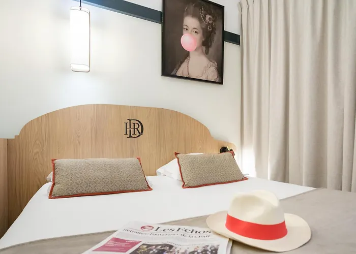 A L'hotel Des Roys Hotel