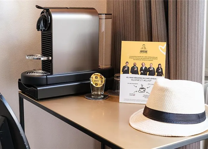 A L'hotel Des Roys Версаль