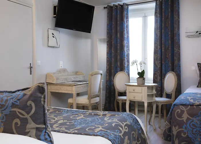 A L'hotel Des Roys