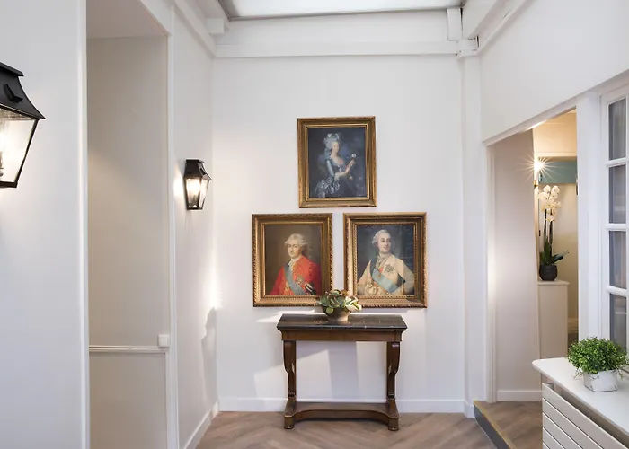 Отель A L'hotel Des Roys Версаль