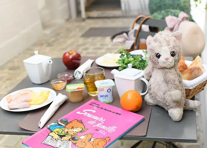 A L'hotel Des Roys 3* Версаль