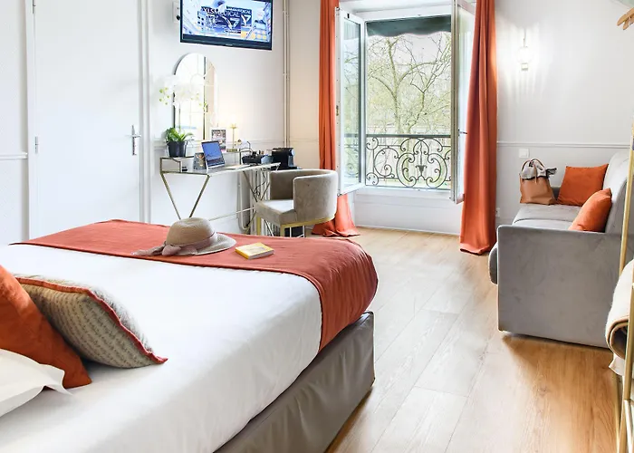 A L'hotel Des Roys Отель Версаль