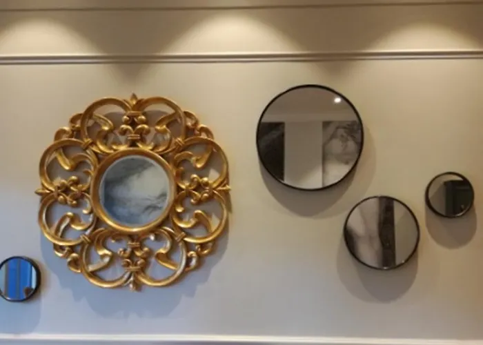 A L'hotel Des Roys Версаль